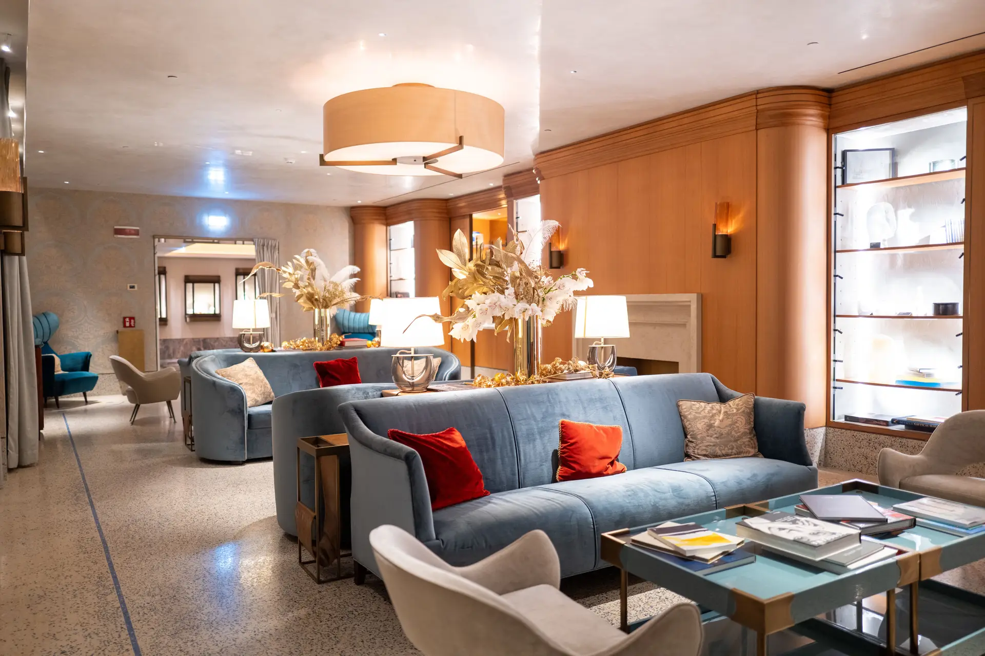 Lounge és bár