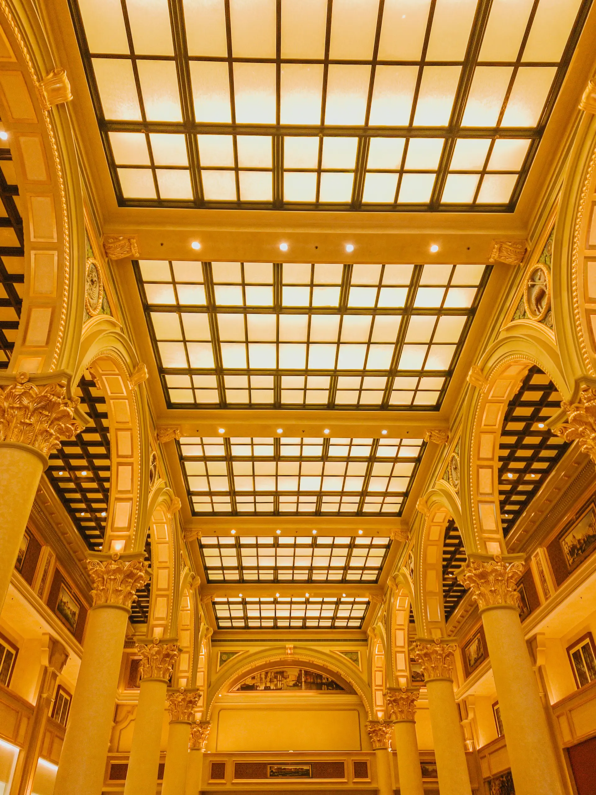 Aranyozott belső tér